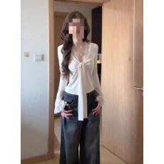 批发特价 德绒 美式复古蕾丝<b class='q'>假两件</b>v领长袖t恤女修身设计感小众<b class='q'>上衣</b>