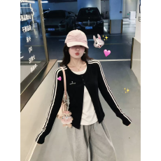 卓泽网批 广州40支精棉210克 92棉8氨纶 美式复古撞色假两件长袖