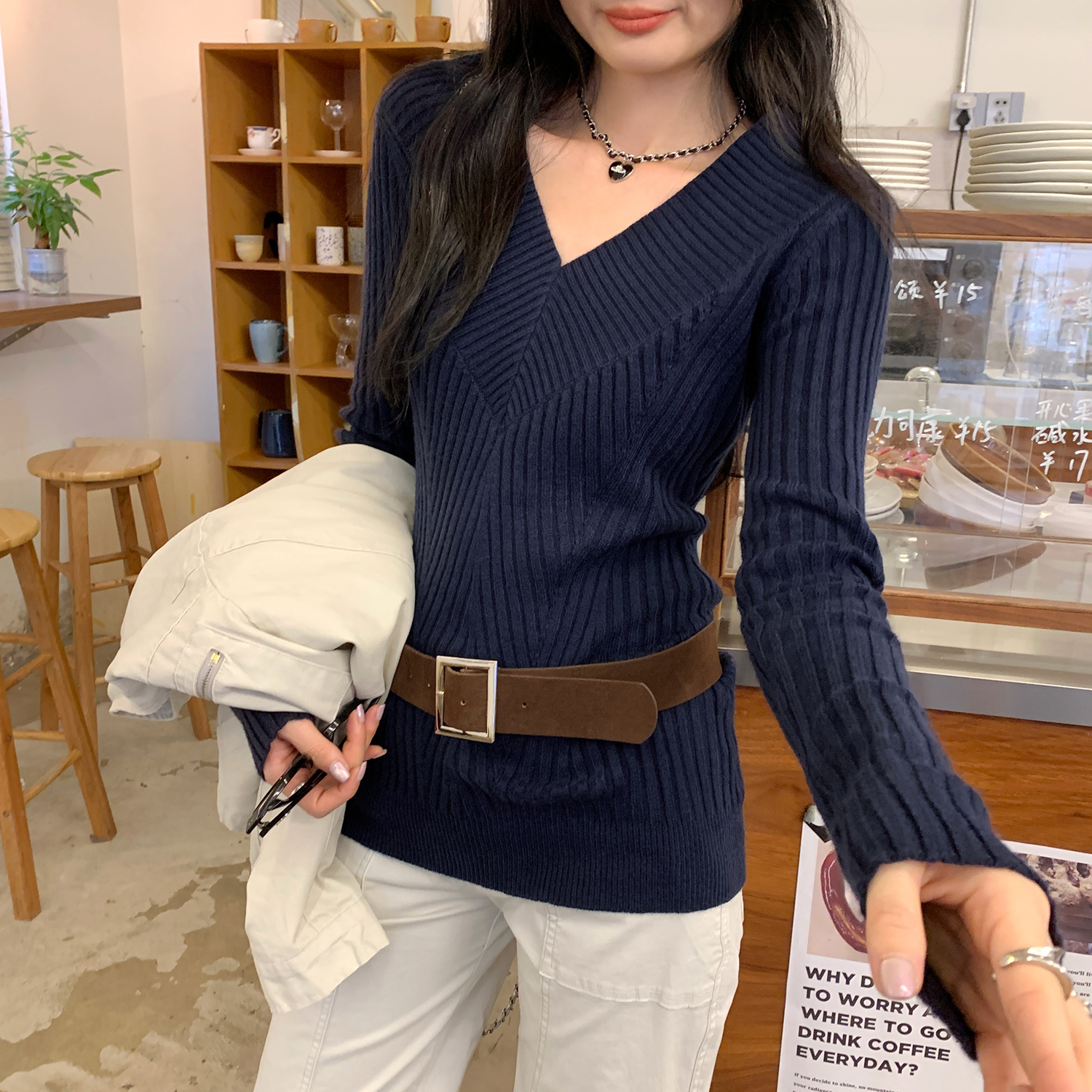 实拍图V领毛衣修身内搭打底针织衫女秋冬2025新款绝美单穿上衣