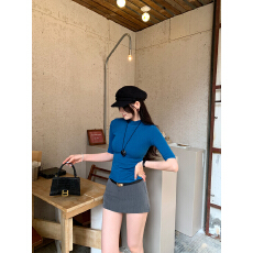 批发实拍穿搭燕麦色中<b class='q'>袖</b><b class='q'>T</b><b class='q'>恤</b>女初夏2026新款爆款修身半高领五分<b class='q'>袖</b>上衣