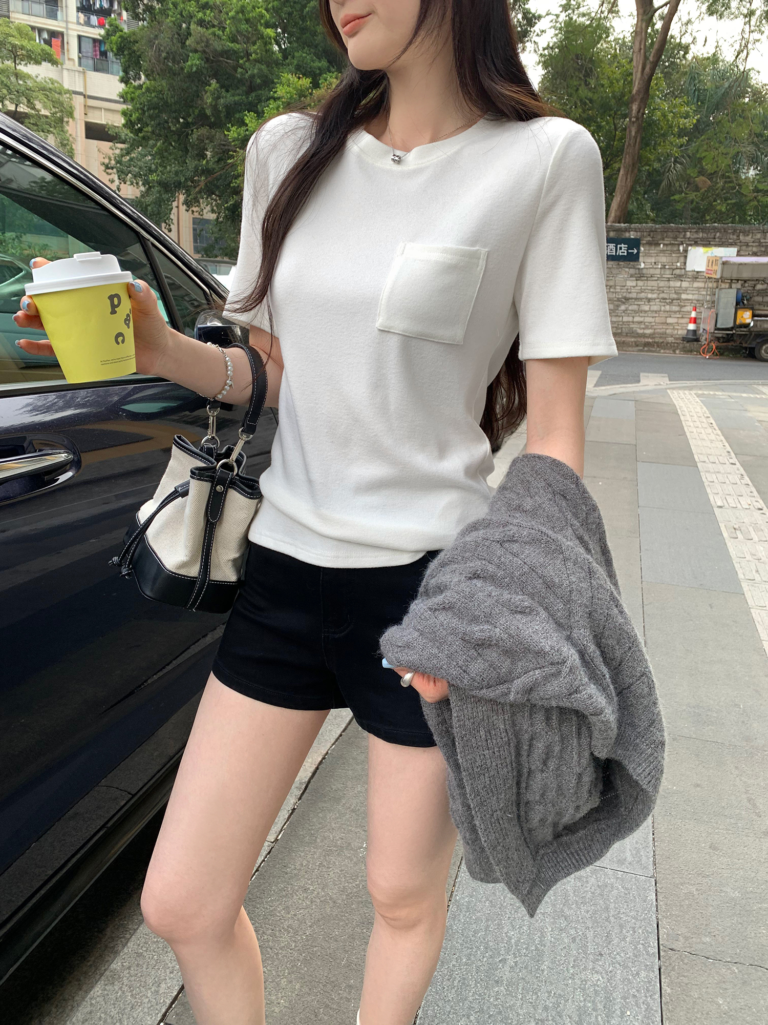 RY70137# 实拍图口袋圆领短袖T恤女夏季2026新款漂亮绝美慵懒宽松...