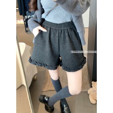 批发实拍~冬季新款木耳花边灰色毛呢短<b class='q'>裤</b>女<b class='q'>百搭</b>显瘦休闲a字靴<b class='q'>裤</b>