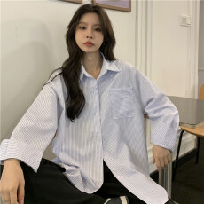 批发春<b class='q'>夏</b>薄款宽松休闲外穿蓝色条纹衬衫韩版松弛感高级感流行款外套衫