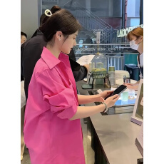 批发纯棉  树莓红色超好看女装百搭款外穿外套流行款衬衣排扣开衫上衣