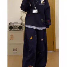 批发330g纯棉 刺绣 有挂牌 小狗刺绣学院风假两件<b class='q'>POLO</b>领卫衣<b class='q'>男</b>女上装