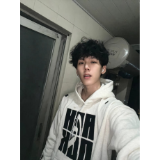 批发330g纯棉  白灰色外套高级感流行加绒款<b class='q'>卫衣</b>宽松型常规套头连帽衫