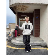 批发330g纯棉  百搭款高级感宽松版型套头字母设计感加绒外套<b class='q'>男</b>女同款