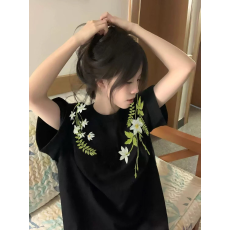 批发夏季刺绣花卉潮牌短袖t恤女2026新款宽松设计感小众oversize上衣
