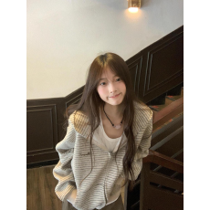 批发薄款 绣花+白金拉链 后包原版面料 高级感百搭款常规长袖拉链外套