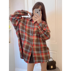 批发春季洋气复古磨毛格子女款长袖衬衫宽松<b class='q'>大码</b>外穿打底<b class='q'>上衣</b>可作外套