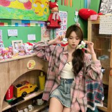 批发幂式穿搭粉色格子衬衫女夏设计感防晒衣外套复古吊带外搭开衫上衣