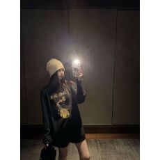 批发纯棉200克精梳精密印花秋季<b class='q'>宽松</b>长袖T恤女