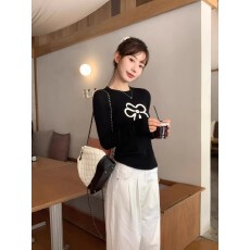 批发长袖t恤新款修身打底衫设计感小众常规款辣妹上衣