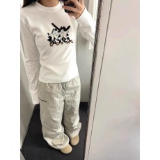 批发长袖t恤新款修身打底衫设计感小众常规款辣妹上衣