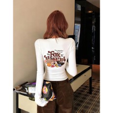 批发【不漏腰】长袖t恤新款修身打底衫设计感小众常规款辣妹上衣