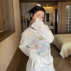 批发防晒罩衫女印花慵懒风上衣微透长袖斜肩防晒罩衫