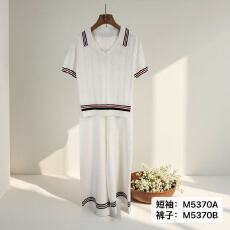 批发2025年<b class='q'>夏</b>季新款学院风翻V领坑条显瘦短袖+撞色边阔腿裤百搭套装