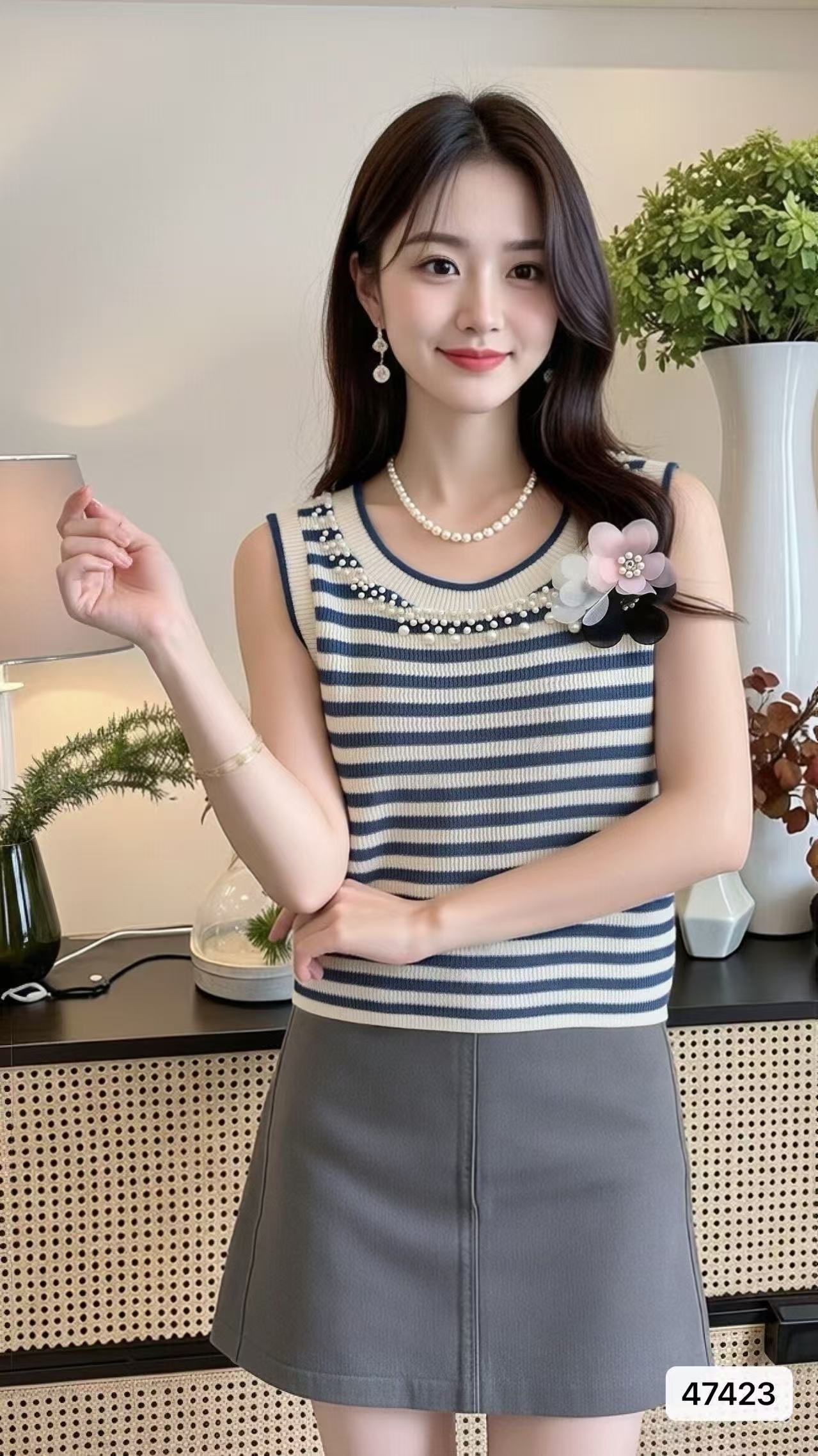 2026 년 봄 여름 새로운 패션 라운드 넥 배색 스트라이프 3 꽃 비즈 박기 다용도 조끼 맨위