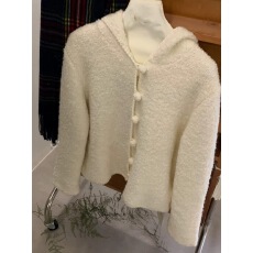 批发白色小香风短款外套女士秋装小个子上衣洋气正肩连帽针织开<b class='q'>衫</b>毛衣