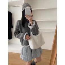 批发<b class='q'>韩国</b>东大门新款圆领套头针织衫毛衣袖口下摆<b class='q'>蕾丝</b>包边蝴蝶结毛衣女