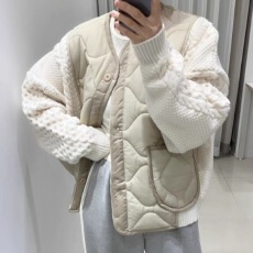 批发韩国<b class='q'>东大门</b><b class='q'>代购</b>秋冬系扣毛衣拼接宽松百搭外套