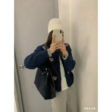 批发韩国<b class='q'>东大门</b><b class='q'>代购</b>2025冬季拼色立体爱心毛衣开衫