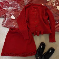 批发圣诞节穿搭红色针织毛衣短裙两件<b class='q'>套装</b>女独特漂亮秋冬装一整套