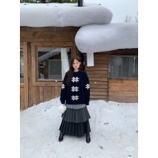 批发法式复古温柔风撞色毛衣开衫外套女春秋冬刺绣设计感针织宽松上衣