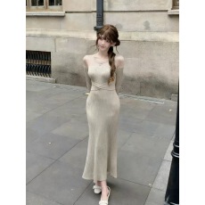 批发秋冬新款针织连衣<b class='q'>裙</b>女高级感内搭辣妹<b class='q'>修身</b>显瘦收腰长<b class='q'>裙</b>