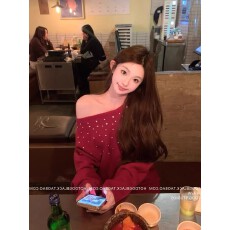 批发富家千金miu系穿搭冬季生日裙子高级感红色毛衣<b class='q'>一字肩</b>针织<b class='q'>连衣裙</b>