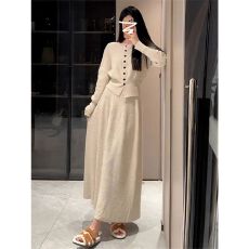 批发chic韩风女毛衣开衫针织半身裙淑女气质穿搭又a又飒两件套