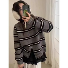 批发韩系慵懒条纹针织开衫女秋冬新款宽松显瘦百搭毛衣拉链<b class='q'>外套</b>短上衣