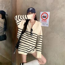 批发韩国东大门条纹套装韩系设计感宽松拼色POLO领毛衣<b class='q'>短裤</b>两件套