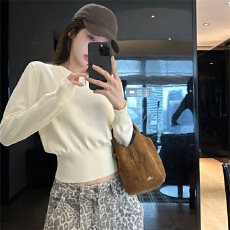 批发圆领收腰套头长袖<b class='q'>针织</b>衫女春秋季新款修身显瘦设计感休闲<b class='q'>上衣</b>