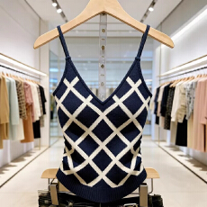 批发吊带辣妹法式背心针织新款修身复古上衣短款小众格纹设计感<b class='q'>打底衫</b>