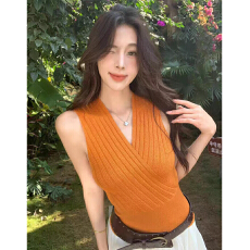 批发冰丝针织短袖女夏季2025新款体恤显瘦短款正肩甜辣小百搭上衣