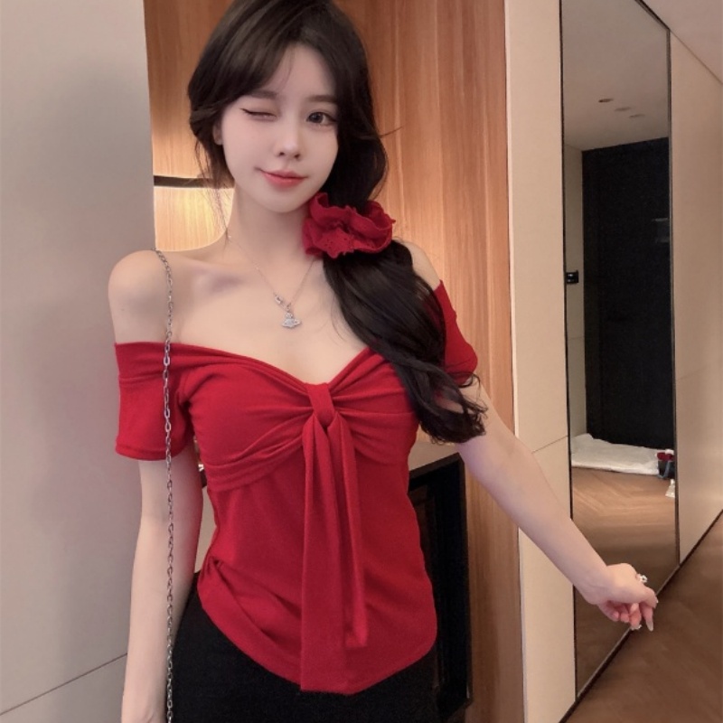 여름 새로운 한국 스타일 디자인 센스 나비 매듭 빅 브이 넥 몸매 가꾸기 슬림해 보이는 티셔츠 쇼트 스타일 맨위 여성