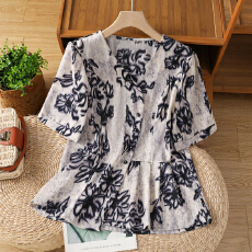 批发实拍夏装新款印花衬衫洋气高贵小衫中<b class='q'>老年</b>女短袖上衣气质款