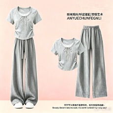 批发女<b class='q'>童</b><b class='q'>多巴胺</b><b class='q'>套装</b><b class='q'>夏季</b>新款中大<b class='q'>童</b>女孩学院粉短袖上衣+休闲裤两件套