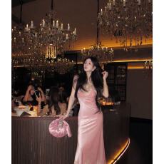 批发【致爱丽丝】新中式蕾丝拼接v领丝绒吊带连衣裙女