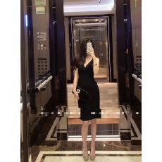 批发【优雅重现】25新品扭结蝴蝶结大V领修身<b class='q'>连衣裙</b>