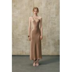 批发女士光泽感斜肩纽结露背连衣长裙