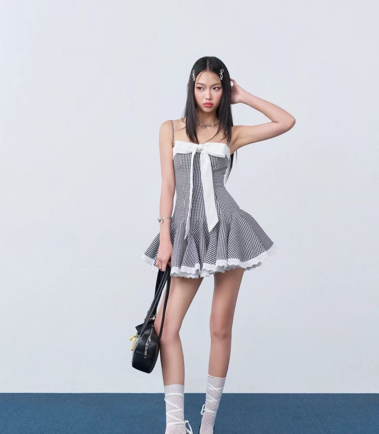 빨간색 블랙 스트라이프 둘 색상 쇼트 스타일 귀여운 드레스