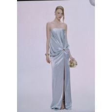 批发雾面银蓝：清冷氛围感的缎面长裙