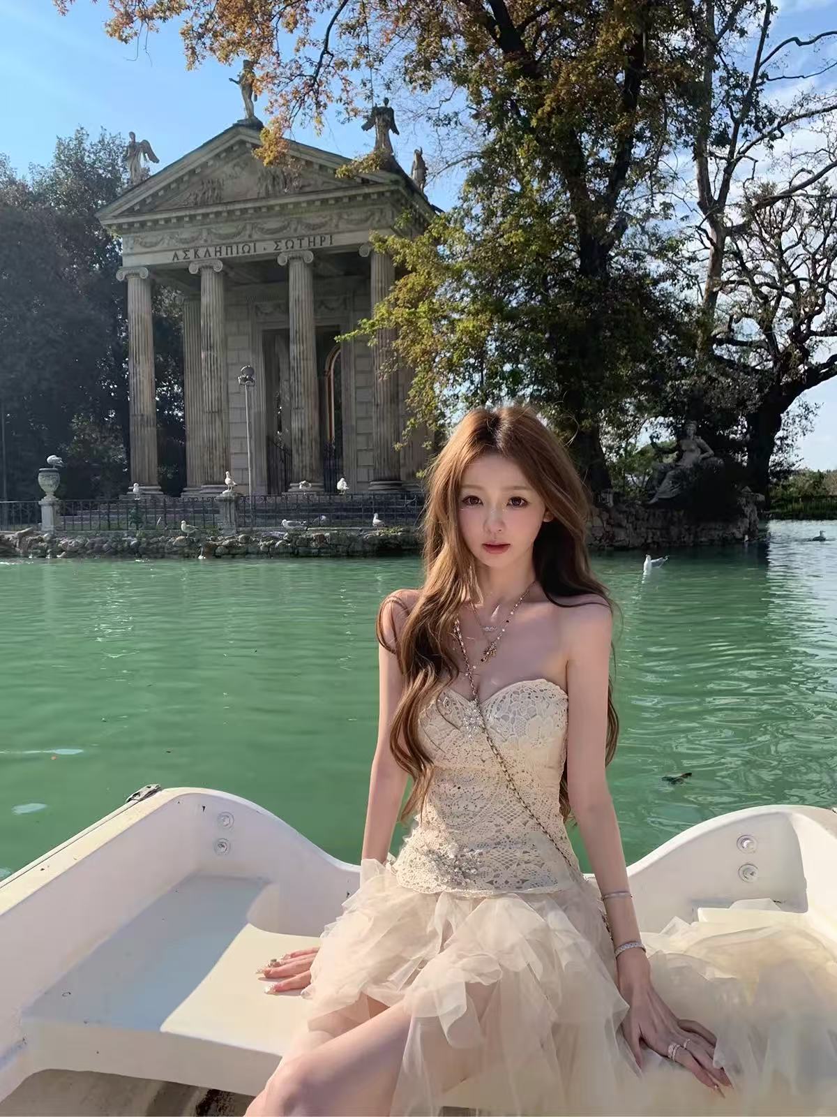 순수한 흰색 도자기 뼈 무거운 작업 레이스 훈련 버클 3 차원 꽃 종류 계단식 거즈 스커트 여성 드레스