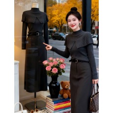 批发秋冬搭配一整套时尚洋气高级感巨好看灰色<b class='q'>荷叶边</b>披肩毛衣套装裙女