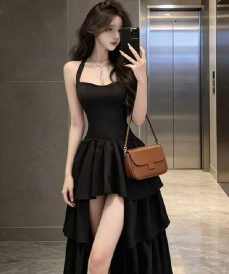 프랑스식 사소한 착용 가져 가라. 그는 벤 바람 검정색 행침 목 품격 드레스 관대 한 점잖은 아름다운 끌기 꼬리 치마 2026 여름