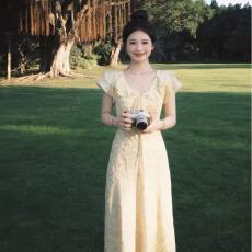 批发茶歇法式黄色碎花<b class='q'>连衣裙</b>子女夏季2026新款爆款巨好看绝美漂亮长裙