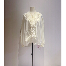 批发OYFF 12/23 20点金盏爵士抽皱蕾丝荷叶边V领衬衫宽松显瘦上衣