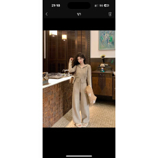 批发邱肉瑶 复古老钱风针织套装女春季新款高级感修身连帽开衫休闲<b class='q'>裤</b>